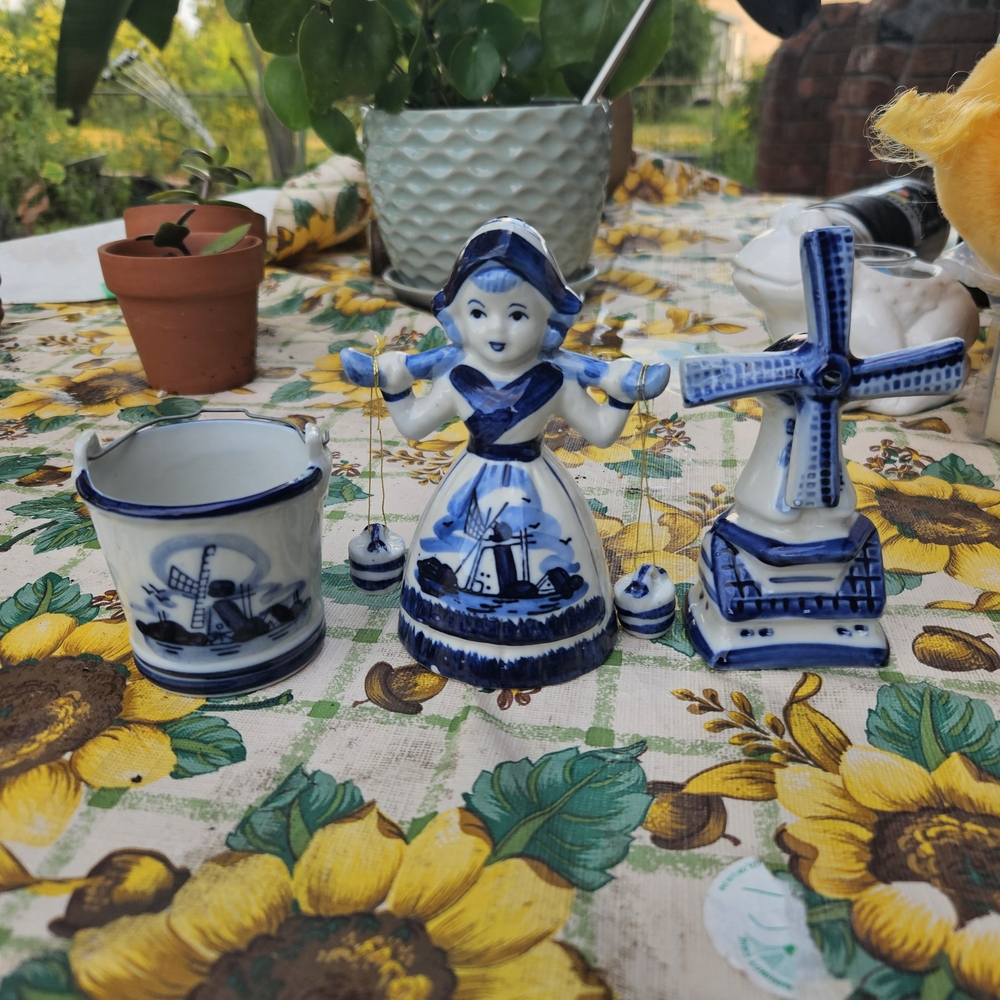 Blue and White Dutch Figurine Set